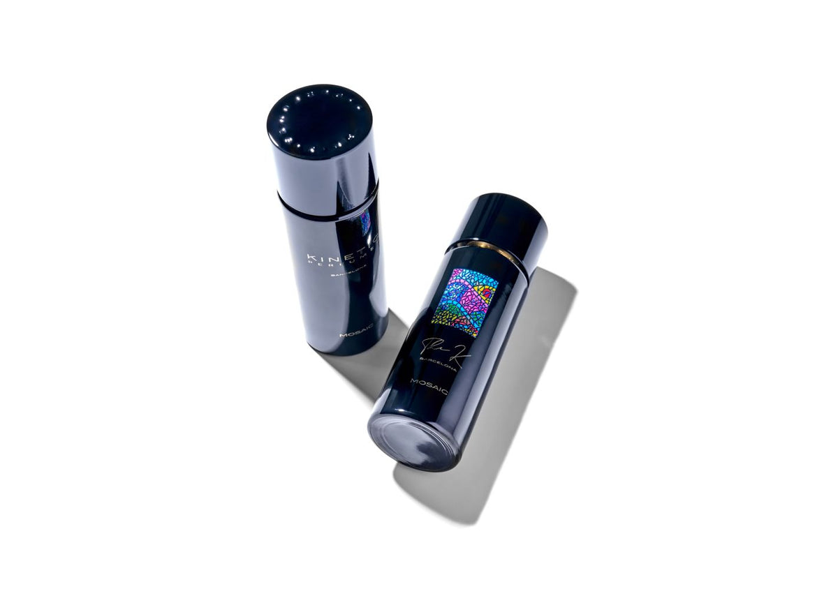 Kinetic Perfumes Mosaic Extrait de Parfum 100 ml – zwei schwarze Flakons, einer mit Mosaik-Etikett, auf Weiss