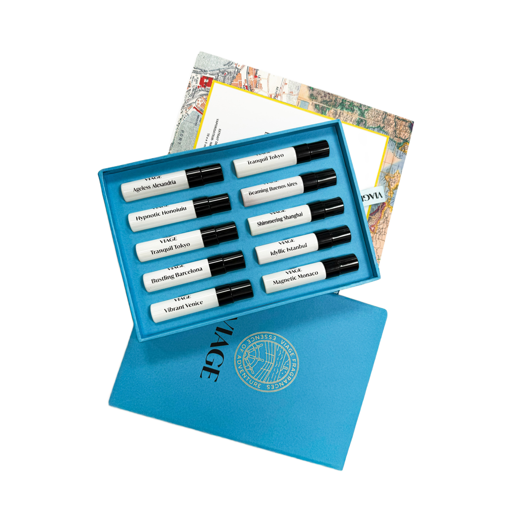 Viage Discovery Set 10 × 5 ml – Probierfläschchen in türkisblauer Schachtel von oben, Deckel mit Medaillon daneben