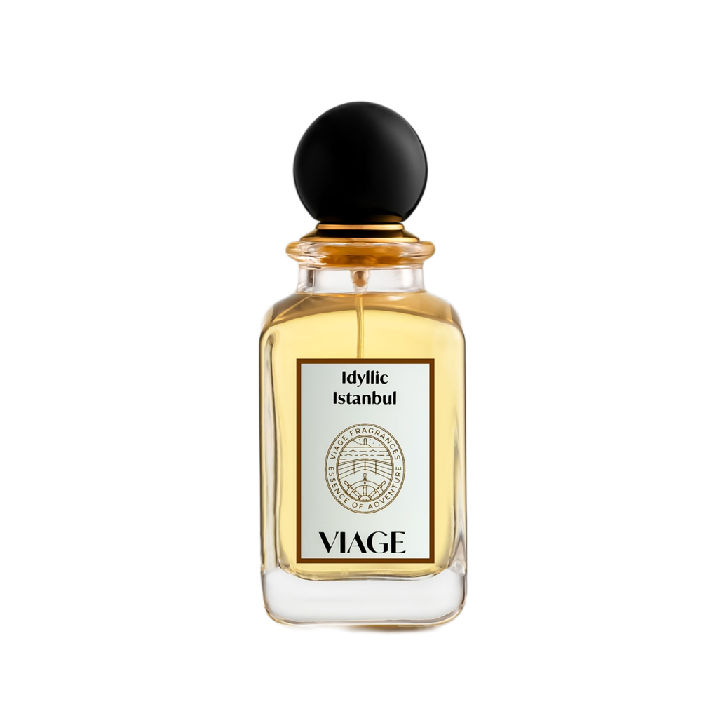Viage Idyllic Istanbul Extrait de Parfum 100 ml – Klarer Flakon, hellgoldener Duft, schwarze Kugelkappe, weisses Etikett, weisser Hintergrund