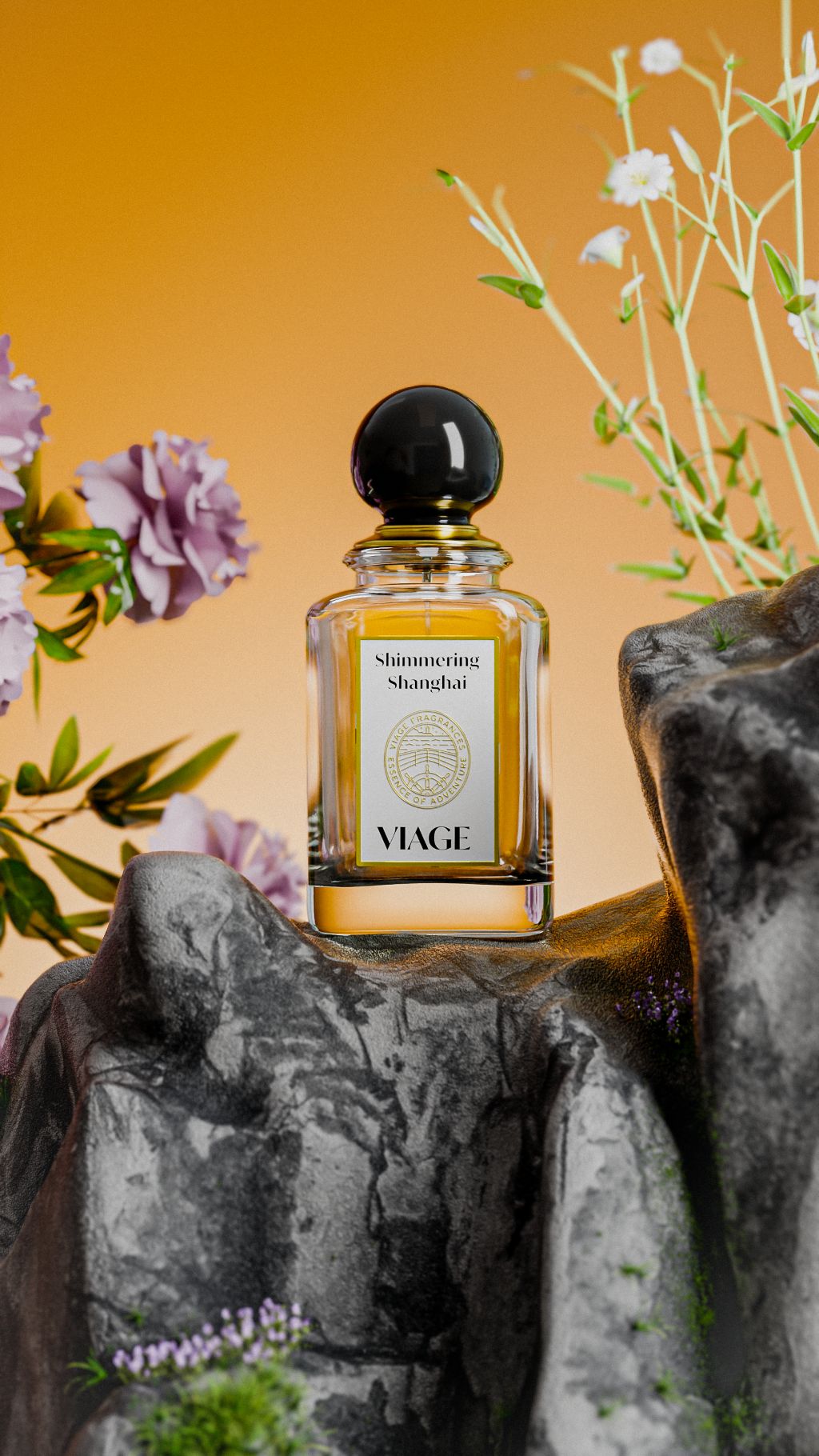 Viage Shimmering Shanghai Extrait de Parfum 100 ml – Flakon auf grauem Felsen mit Pfingstrosen vor orangem Hintergrund